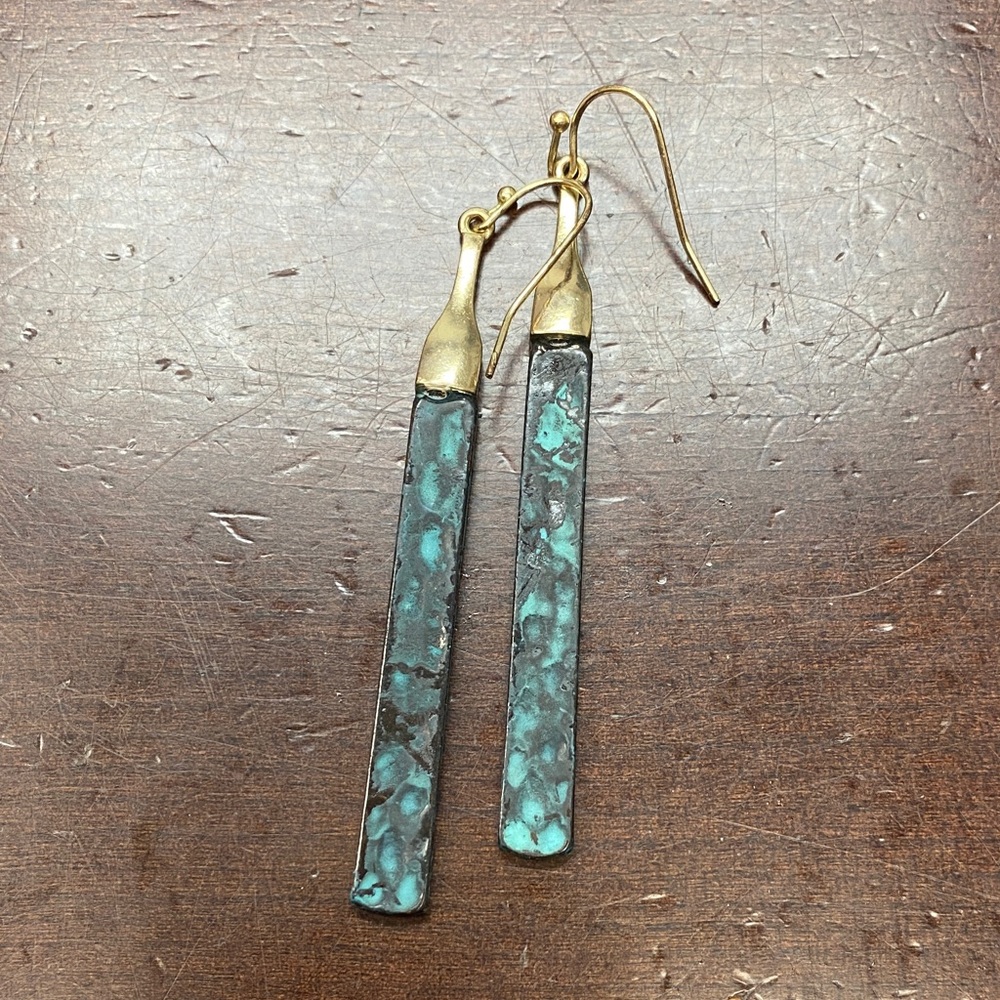 Elegant Gold and Turquoise colored Dangle Earrings